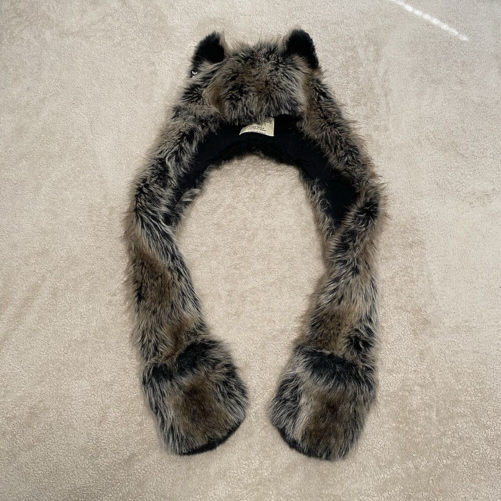 Spirithoods Grey Wolf Faux Fur Hat Hooded Scarf Mittens Paws Festival 2016-2017